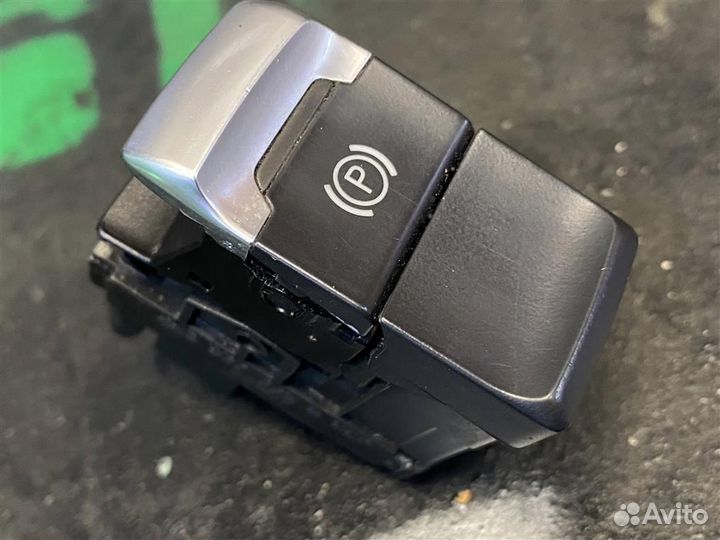 Кнопка ручника #: 2121 Audi A5 8T