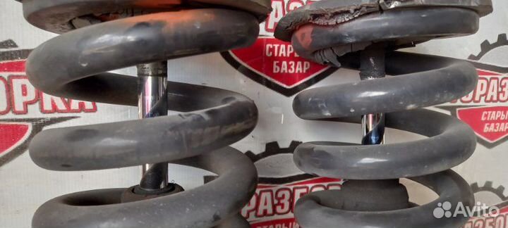 Стойка передняя Mazda Titan WHF5T TF 2001