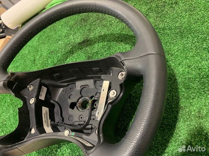 Руль Mercedes-Benz E-Class W211 272922 2007