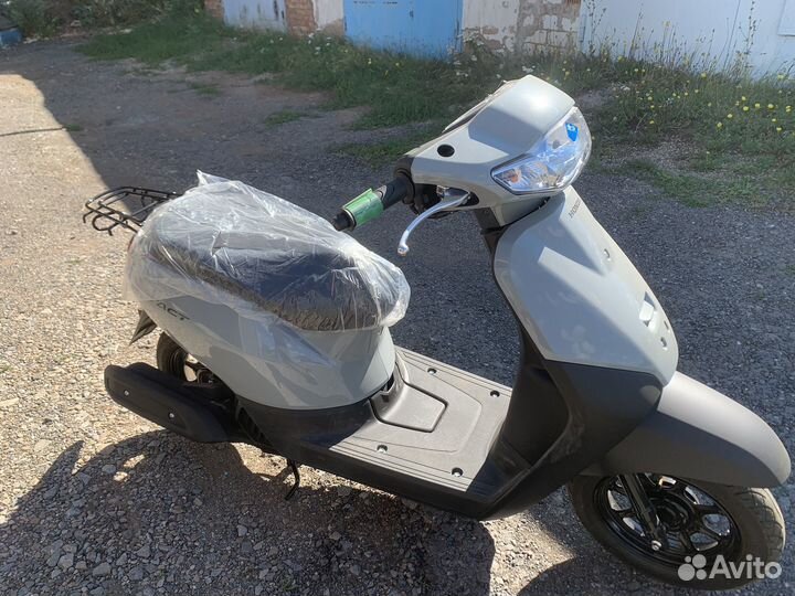 Скутер Honda tact