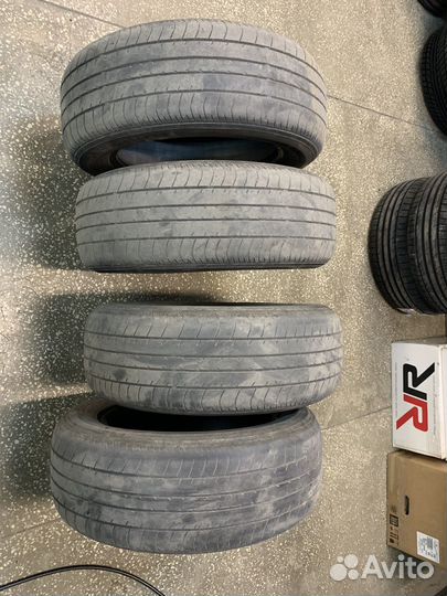 Yokohama BluEarth E70 215/60 R16 95V