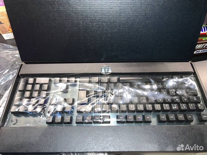 Игровая клавиатура Logitech G 413