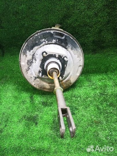 Вакуумный усилитель Audi 80 B3 JN 1.8