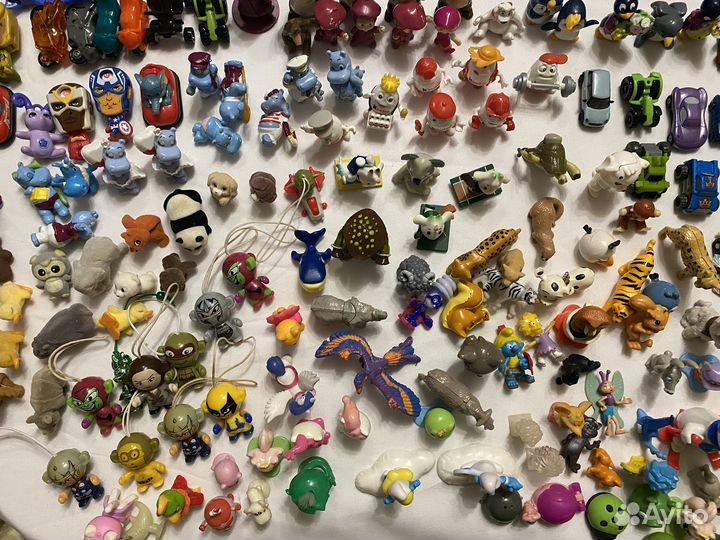 Игрушки из киндера пакетом