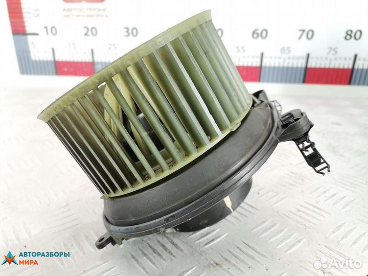 Моторчик печки Audi A4 B5 1997 8D1820021B