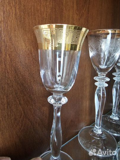 Рюмки на ножке