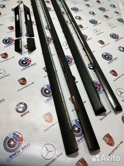 Молдинги BMW E38 средние