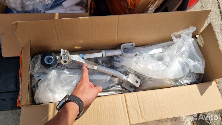 Комплект регулируемых рычагов для Nissan 350Z /G35