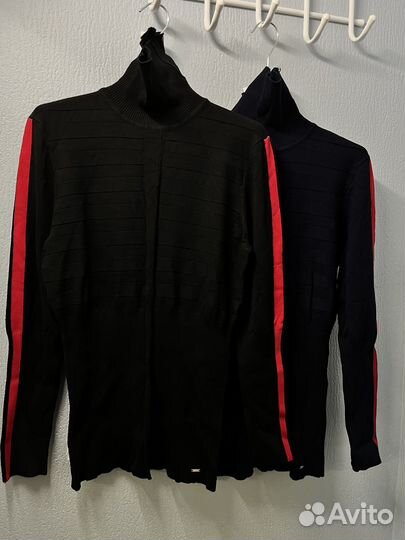 Пуловеры в двух цветах