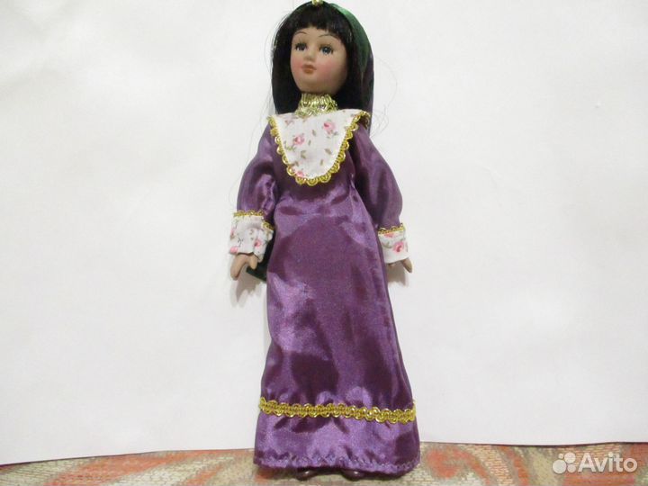 Кукла фарфоровая коллекция Бурда