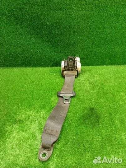 Ремень безопасности Toyota Corolla Fielder 121