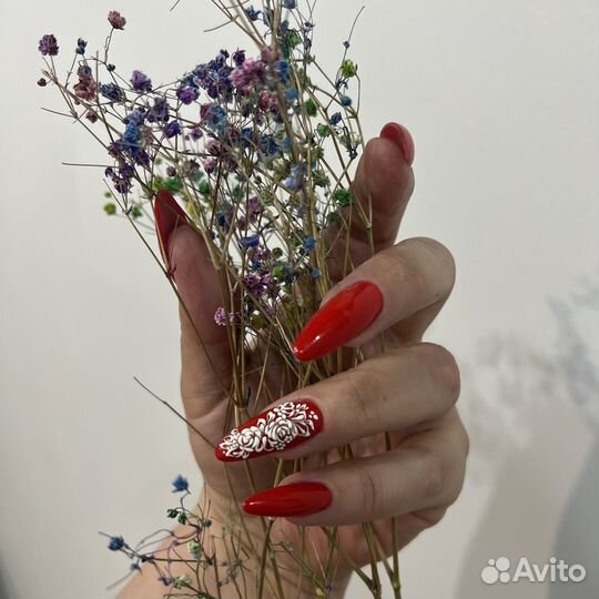 Наращивание ногтей гелем, маникюр, шиллак