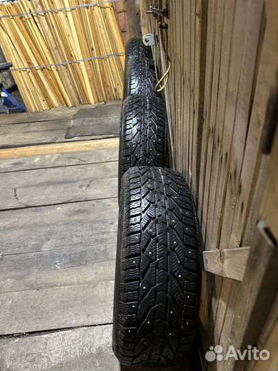 Kormoran Stud 2 205/55 R16 27L