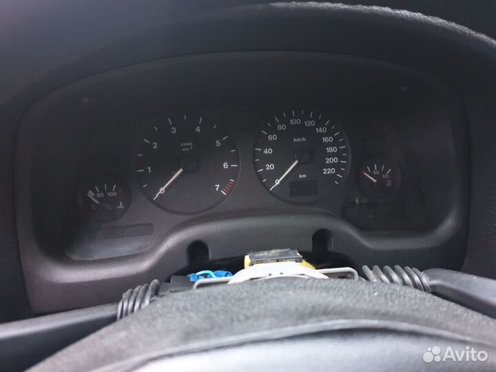 Щиток приборов Opel Astra G
