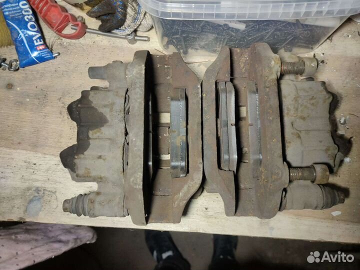 Суппортa Вольво 940/740