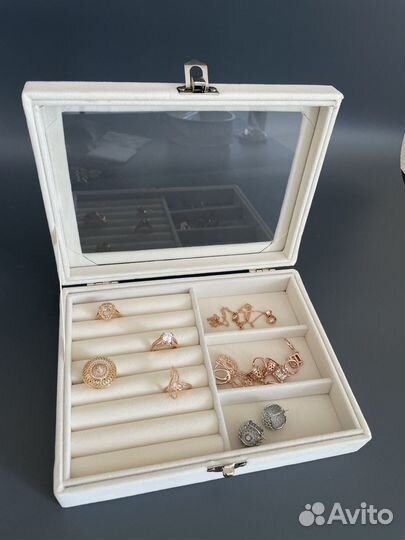 Шкатулки и органайзеры для украшений