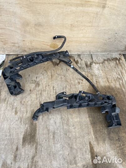 Кронштейн фары в сборе Audi A3 8P