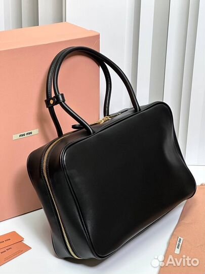 Сумка Miu Miu кожаная