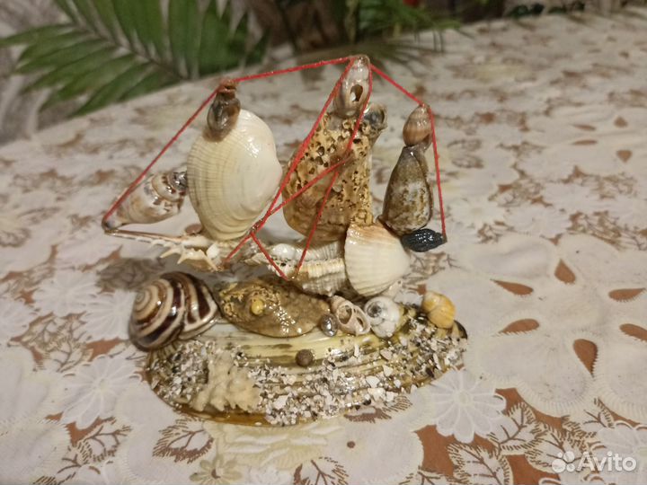 Парусник из ракушек