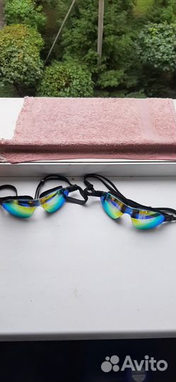 Очки для плавания