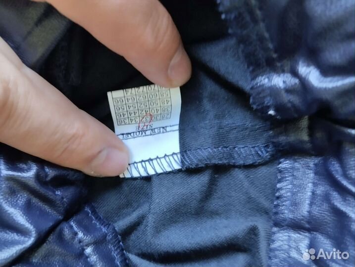 Рубашки 36, туфельки 31, ботинки 30, штаны кожаные