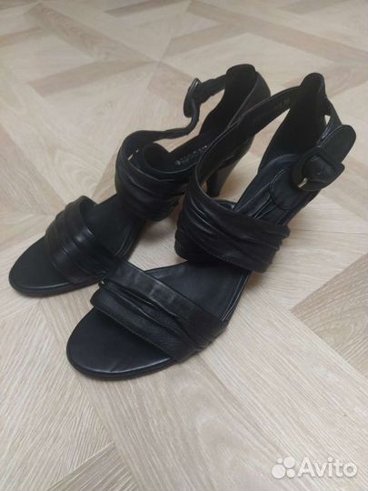 Босоножки женские 38 размер натуральная кожа