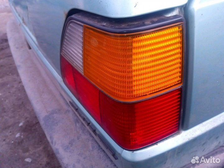 Фонарь задний правый Volkswagen Golf 2 1990