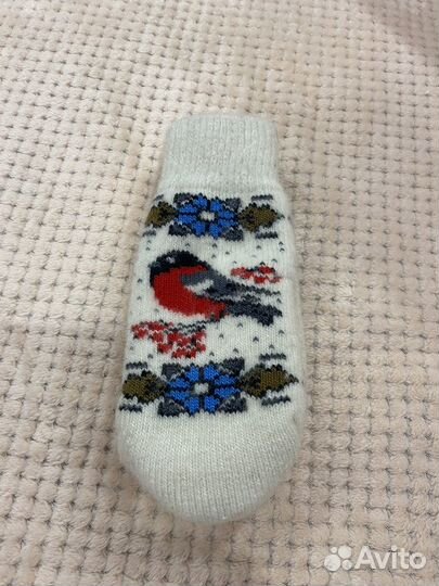 Варежки женские