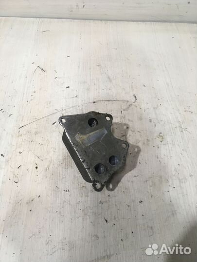 Радиатор масляный Фольксваген пассат Б6