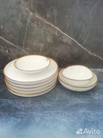 Набор фарфоровой посуды