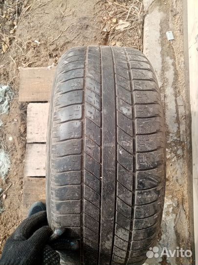 Goodyear Aquatred 255/55 R19