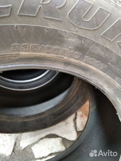 Bridgestone Ice Cruiser 5000 235/60 R16