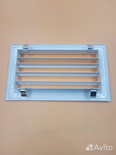 Настенная вентиляционная решетка