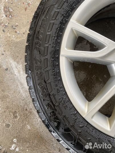 R17 Nokian Tyres Hakkapeliitta 8 SUV 215/60, PCD 5x112 DIA 57