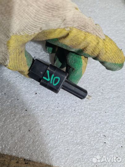 Датчик педали тормоза Nissan Qashqai J10 HR16 2012