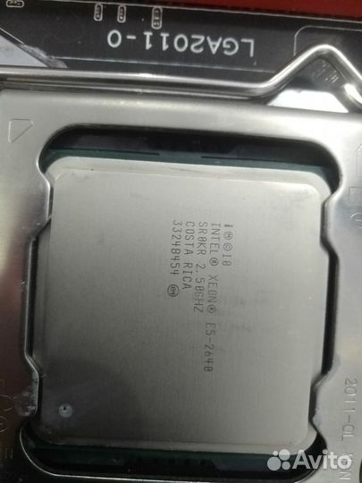 Материнская плата с процессором и памятью xeon