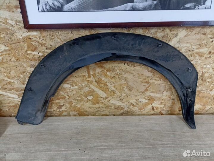 Расширители арок задние левые Nissan Np 300