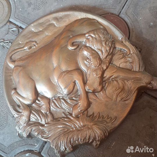 Настенное панно из гипса