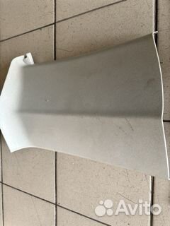 Обшивка стойки левая задняя caravelle 2008