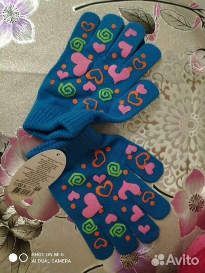 Новые перчатки, шапки для девочек