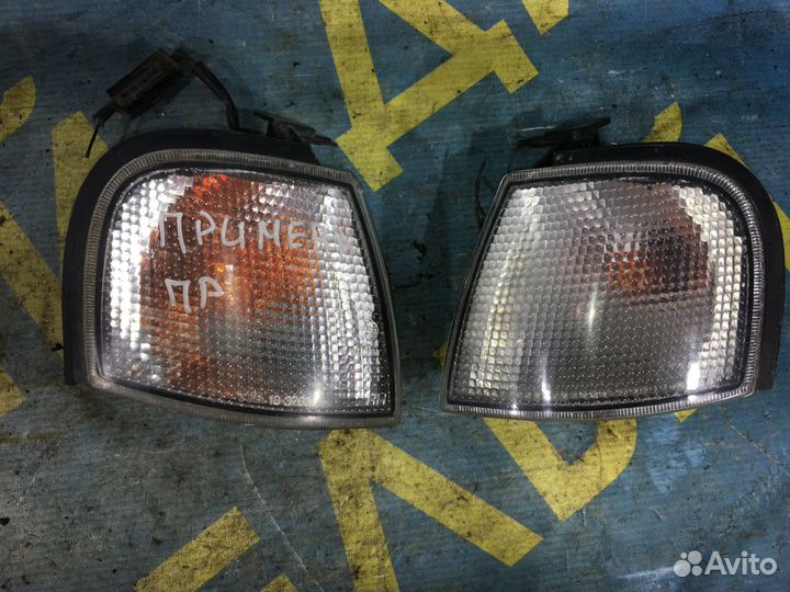 Подфарник Nissan Primera P10