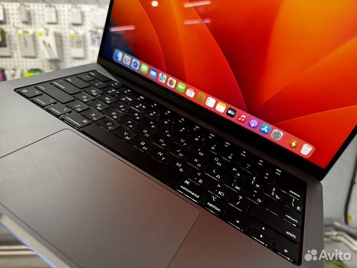 MacBook Pro 14-inch, 2023, M2 (28 циклов)