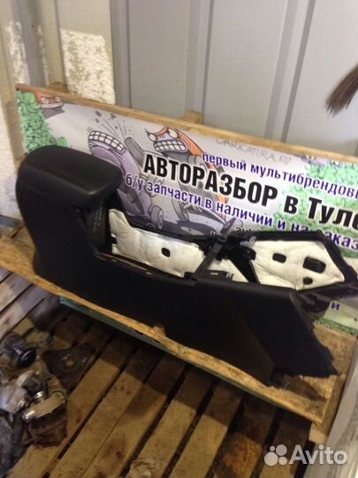 Консоль центральная Kia Sportage