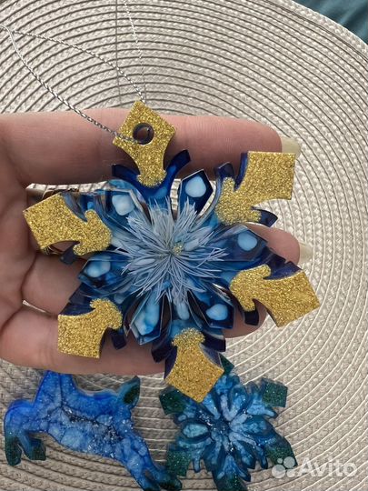 Елочные игрушки из эпоксидной смолы