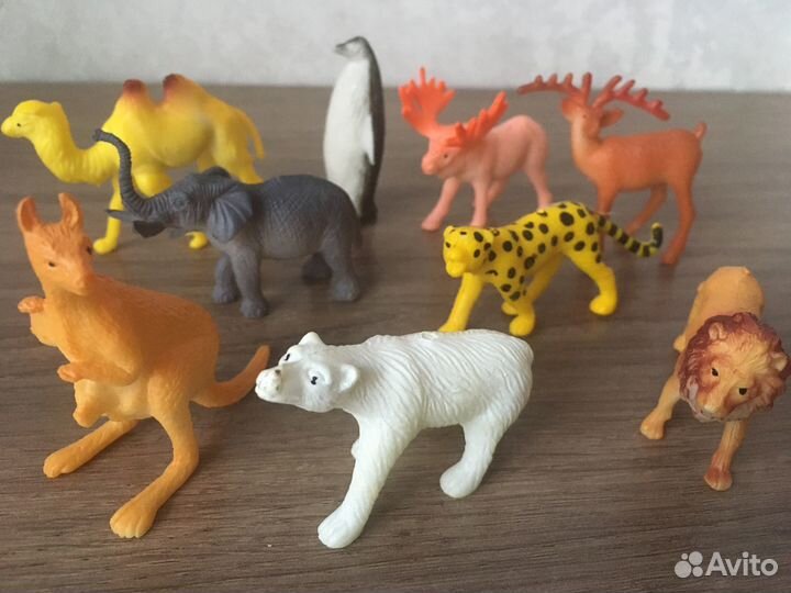Набор фигурок животных