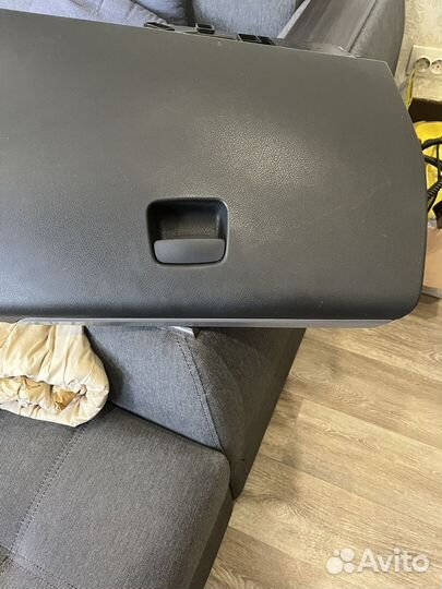 Бардачок на весту