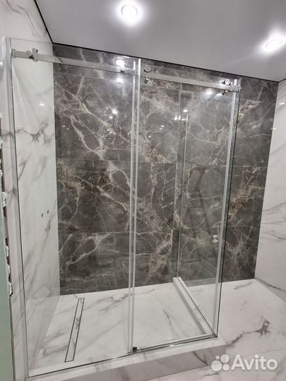 Стеклянные ограждения для ванной