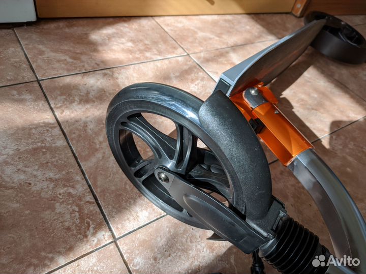 Самокат Tempish Ignis 200 flex