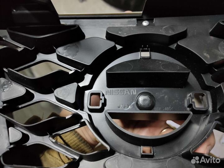 Решетка радиатора X-trail T31 дорест новая оригин