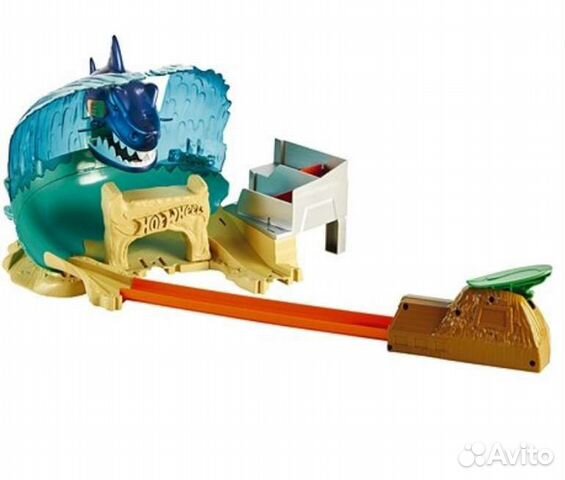 Трек Mattel Hot Wheels: Схватка с акулой оригинал